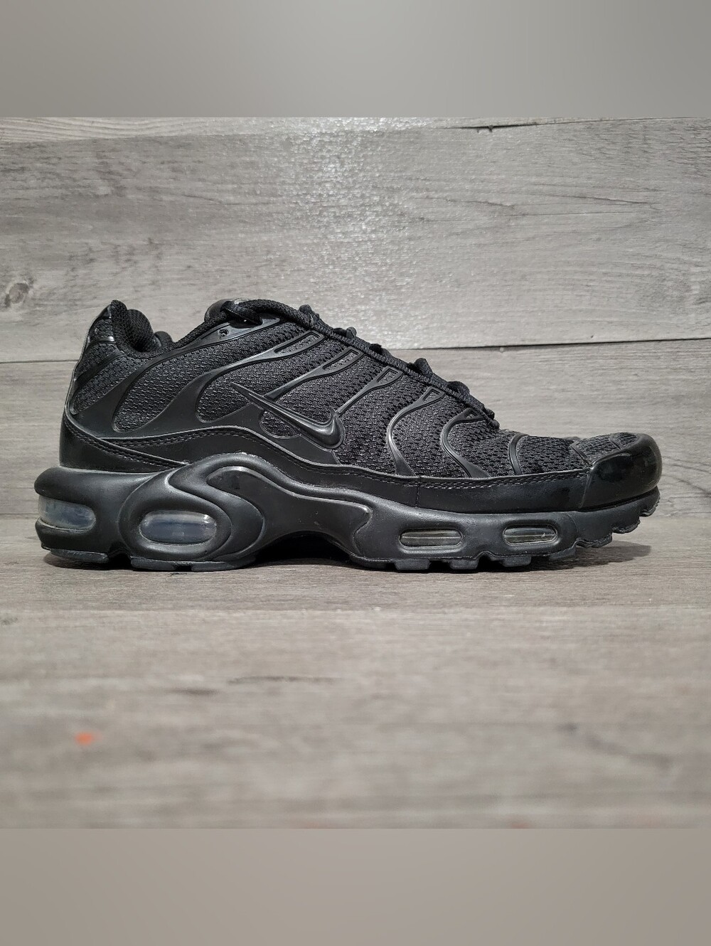Nike Air Max Plus Mens Size 9 Triple Black 604133-050